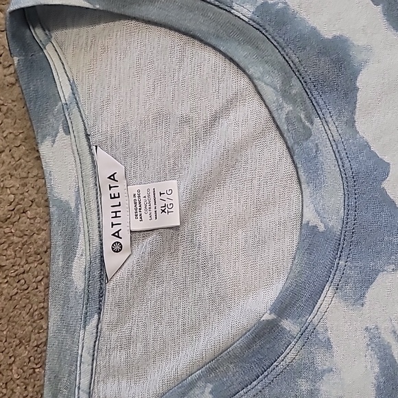 2 XL Athleta Tank Tops - Picture 3 of 4